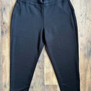 Spanx AirEssentials Tapered Leg Pants in Very Black